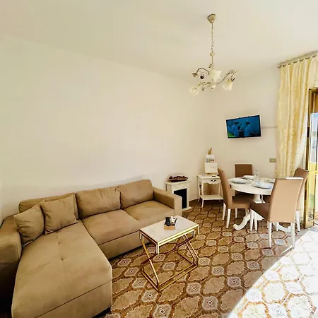 Holiday home Residenza Peonia *